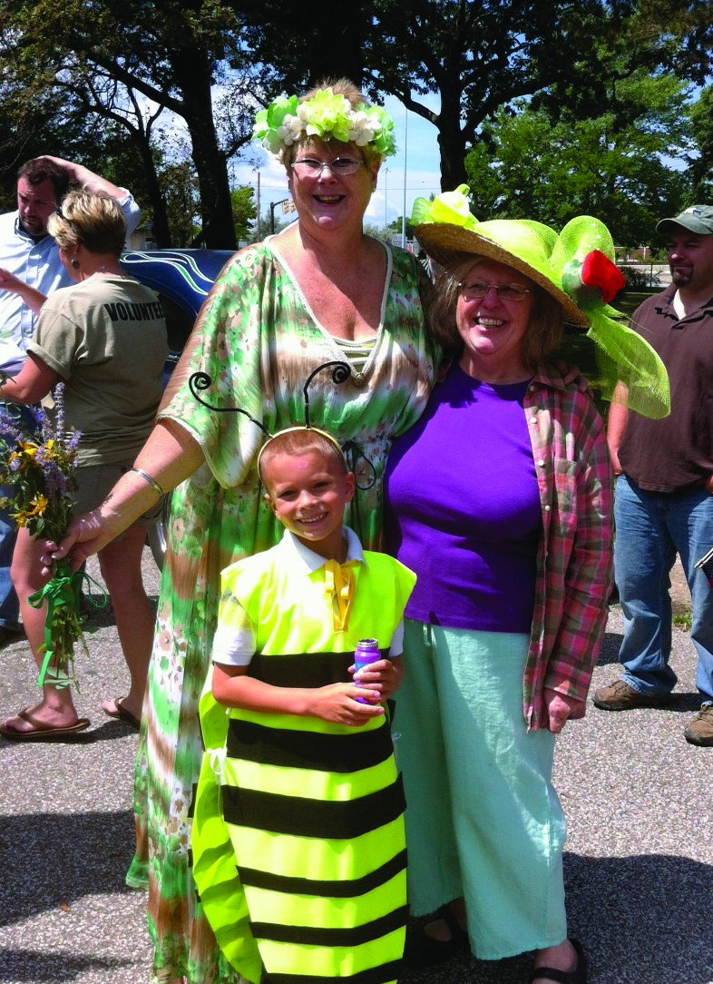Brooklyn Centre Bicentennial Parade: Nother Nature & Friends