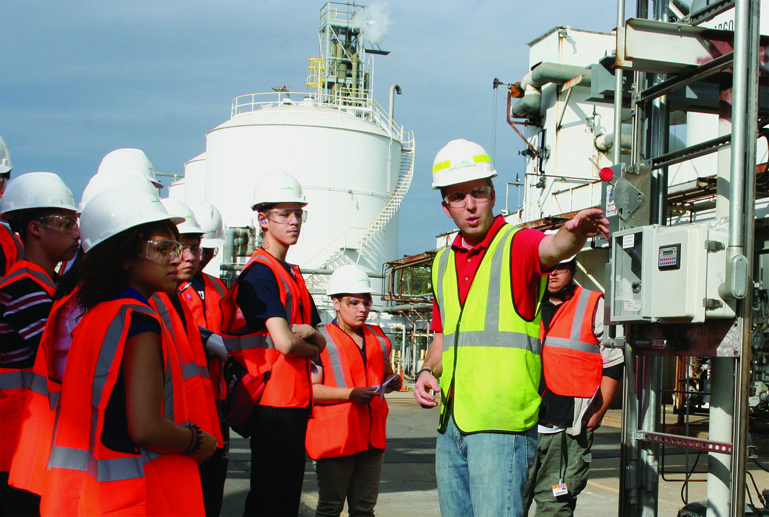 Max Hayes students visit Air Products & Chemicals