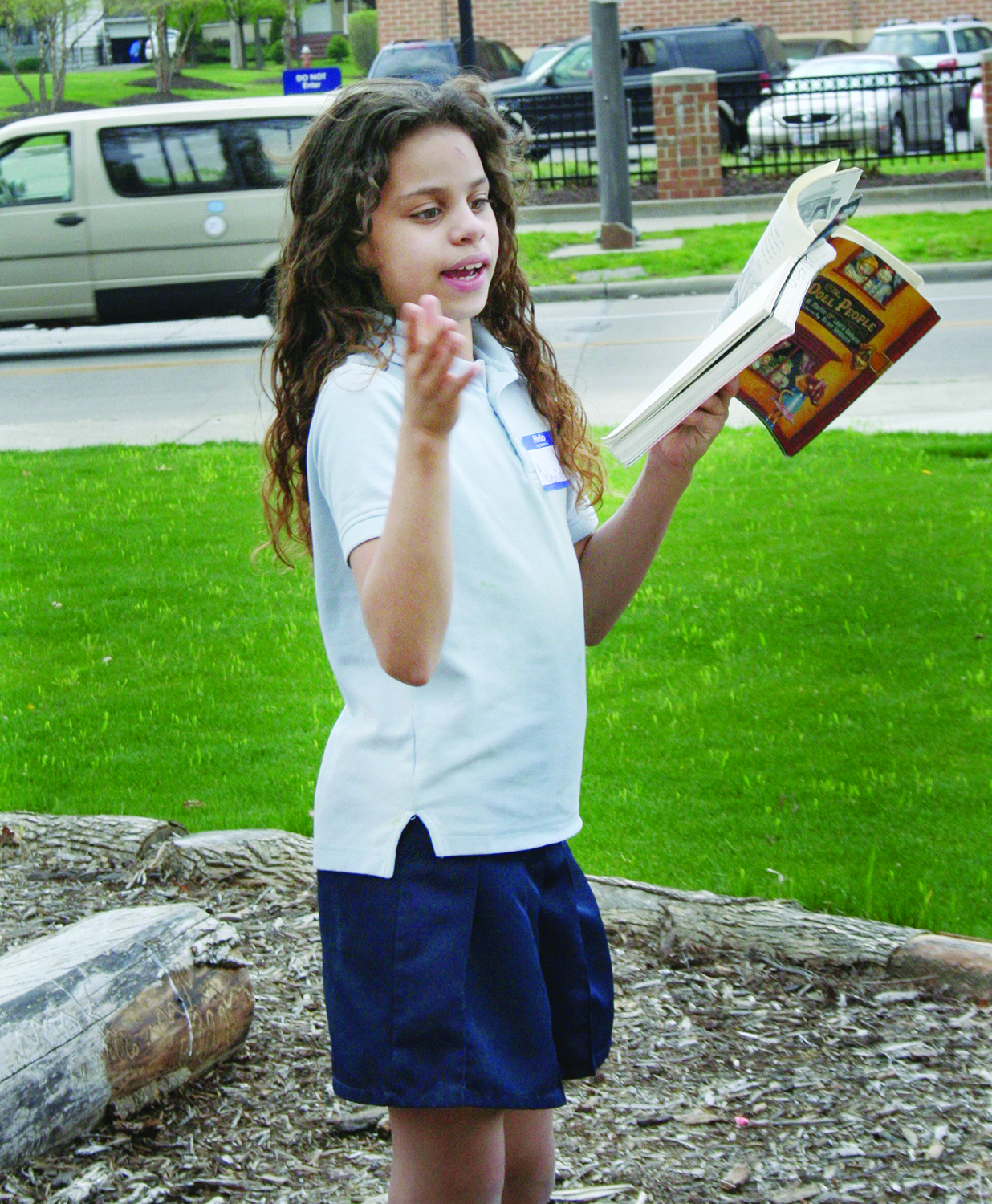 reading girl